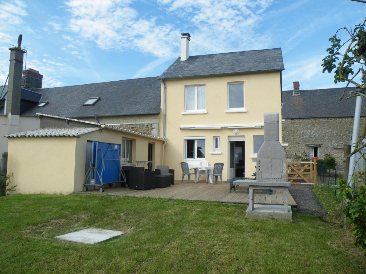 Maison Au Calme A 10 Minute Du Mont Saint Michel Courtils Exterior photo